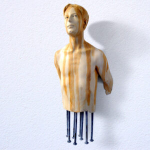 Leo Ferdinando Demetz, Gemello II, cirmolo, chiodi, 37 cm (14,6 in)