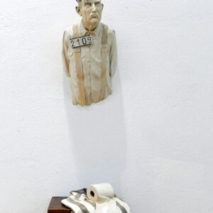 Leo Ferdinando Demetz, Colpevole IV (con accessori), tiglio, matita, 60 cm (23,6 in)
