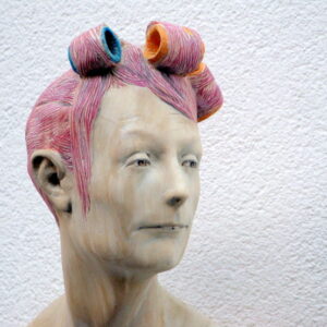Leo Ferdinando Demetz, Questa sera e' la volta buona (donna, particolare), tiglio, matita, 54 cm (21,3 in)